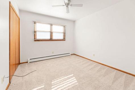2807 Edgewood Drive N Fargo ND 58102