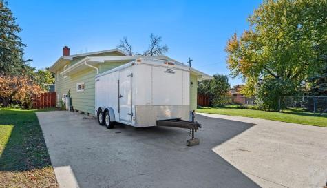 2807 Edgewood Drive N Fargo ND 58102