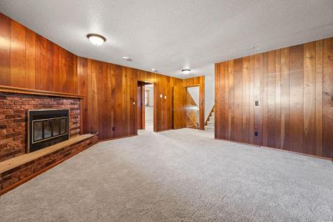 2807 Edgewood Drive N Fargo ND 58102