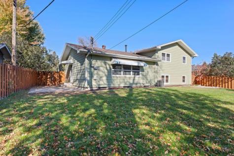2807 Edgewood Drive N Fargo ND 58102