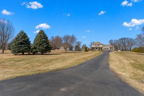 25188 Firefly Avenue Wyoming MN 55092