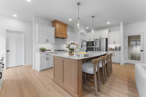 1860 Royal Boulevard N Lake Elmo MN 55042