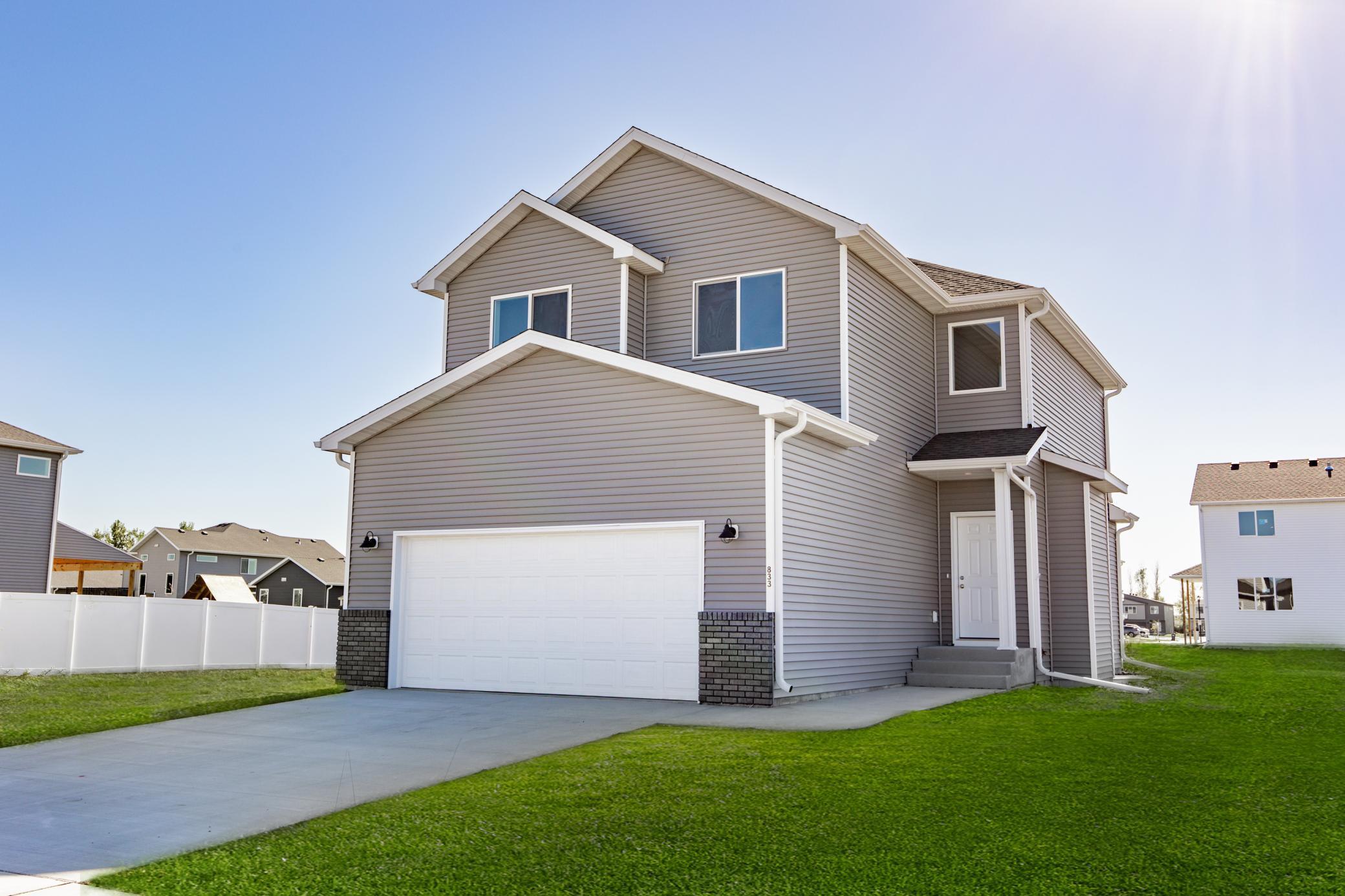 833 60th Avenue W West Fargo ND 58078