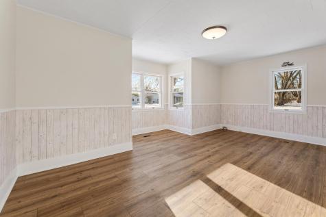 516 Campbell Avenue Wabasha MN 55981