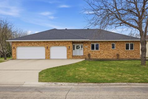 4054 S Rivershore Drive Moorhead MN 56560