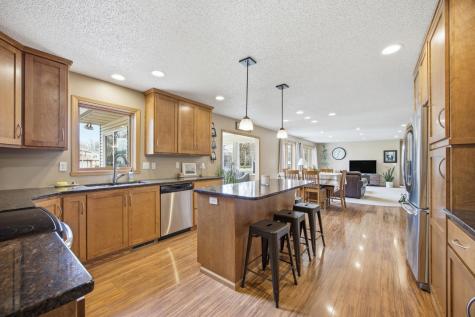 4054 S Rivershore Drive Moorhead MN 56560