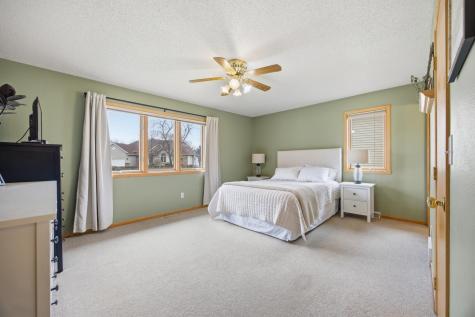 4054 S Rivershore Drive Moorhead MN 56560