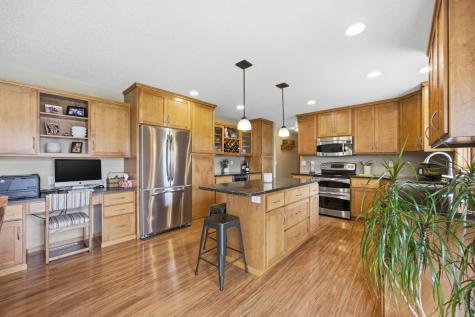4054 S Rivershore Drive Moorhead MN 56560