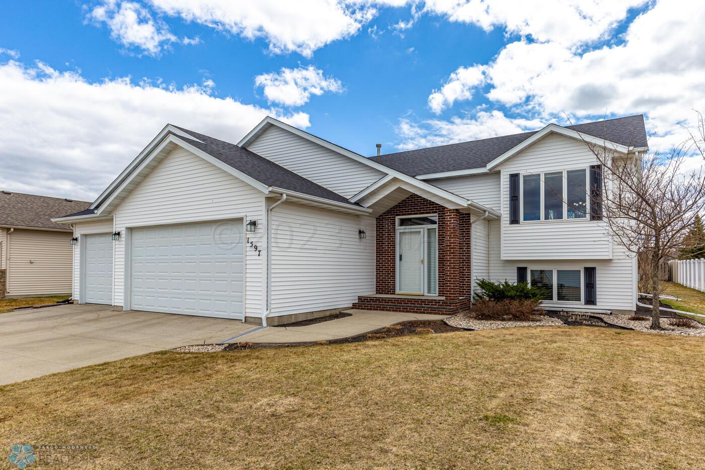 1597 Cambridge Drive West Fargo ND 58078