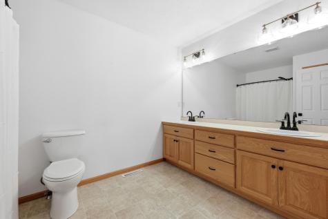 3124 11th Avenue S Moorhead MN 56560