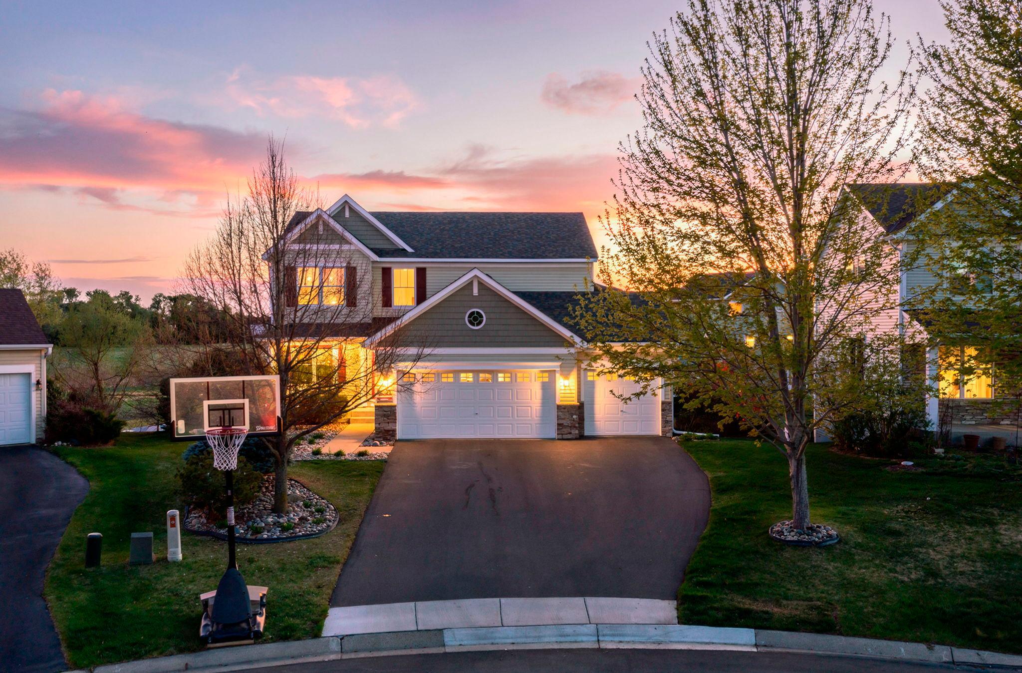 1828 Fescue Circle Shakopee MN 55379