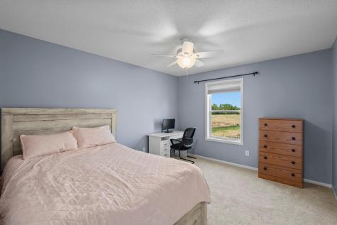 1828 Fescue Circle Shakopee MN 55379