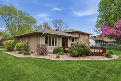 3651 Fairway Road N Fargo ND 58102