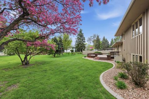 3651 Fairway Road N Fargo ND 58102