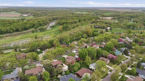 3651 Fairway Road N Fargo ND 58102