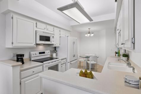 1201 Yale Place Minneapolis MN 55403