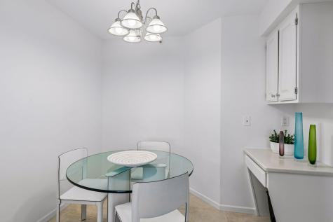 1201 Yale Place Minneapolis MN 55403