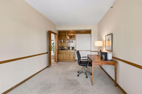1201 Yale Place Minneapolis MN 55403