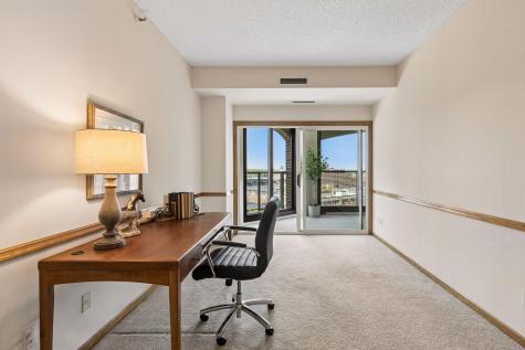 1201 Yale Place Minneapolis MN 55403