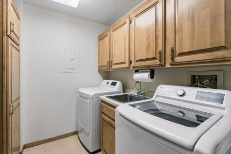 1201 Yale Place Minneapolis MN 55403