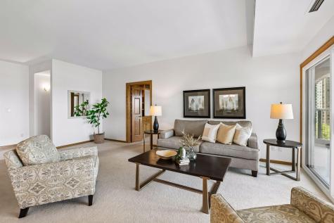 1201 Yale Place Minneapolis MN 55403
