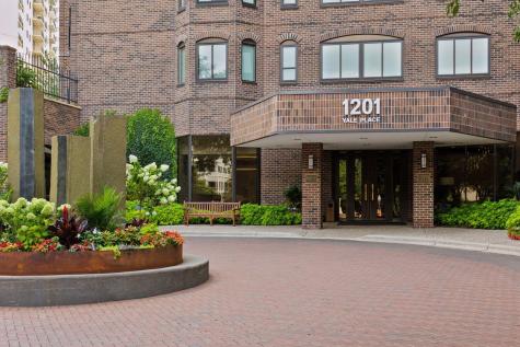 1201 Yale Place Minneapolis MN 55403