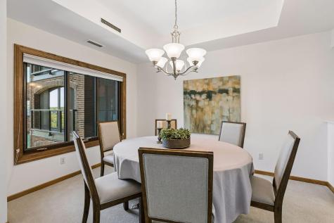 1201 Yale Place Minneapolis MN 55403