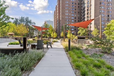 1201 Yale Place Minneapolis MN 55403