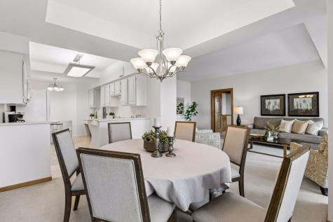 1201 Yale Place Minneapolis MN 55403