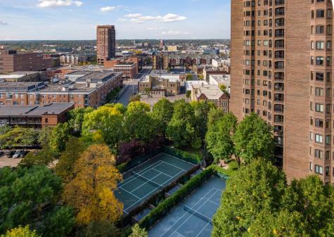 1201 Yale Place Minneapolis MN 55403