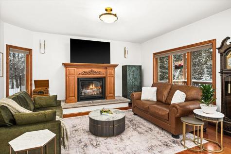 1944 Chinook Drive Duluth MN 55811