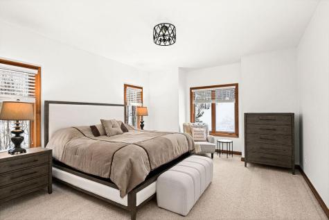 1944 Chinook Drive Duluth MN 55811