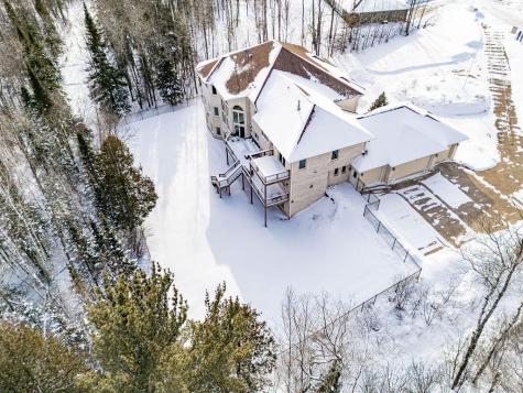 1944 Chinook Drive Duluth MN 55811