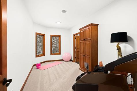 1944 Chinook Drive Duluth MN 55811