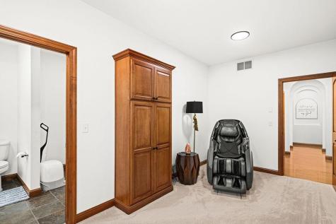 1944 Chinook Drive Duluth MN 55811