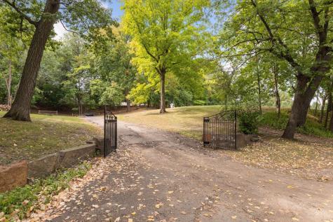 4650 Manitou Road Excelsior MN 55331