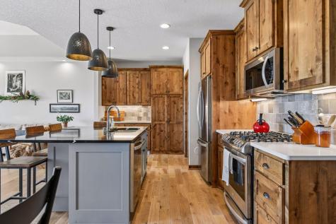 121 Vista Way Waconia MN 55387