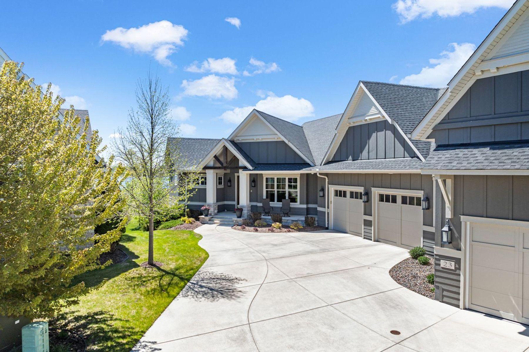 23 Phoebe Lane North Oaks MN 55127