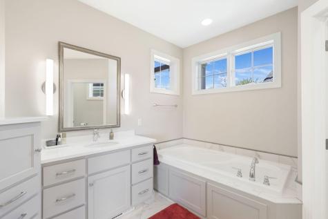 23 Phoebe Lane North Oaks MN 55127