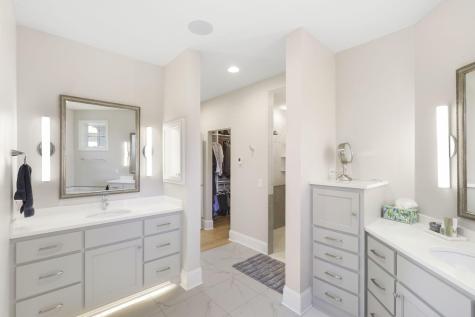 23 Phoebe Lane North Oaks MN 55127
