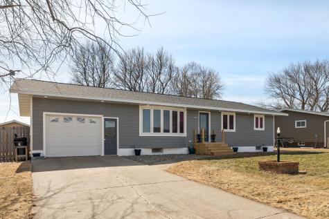 306 6th Street E Finley ND 58230