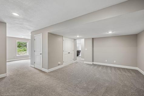 4909 Rusten Road Eagan MN 55122