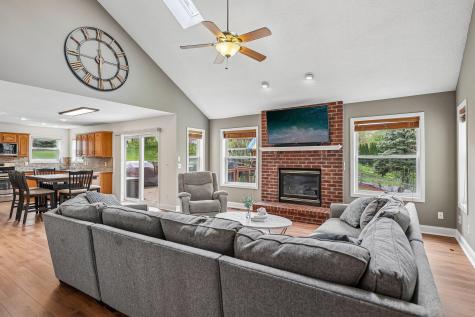 4909 Rusten Road Eagan MN 55122