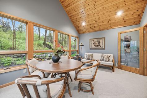 1360 Parkview Drive Chaska MN 55318