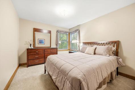 1360 Parkview Drive Chaska MN 55318