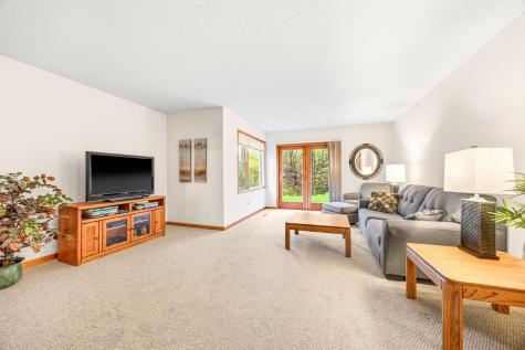 1360 Parkview Drive Chaska MN 55318