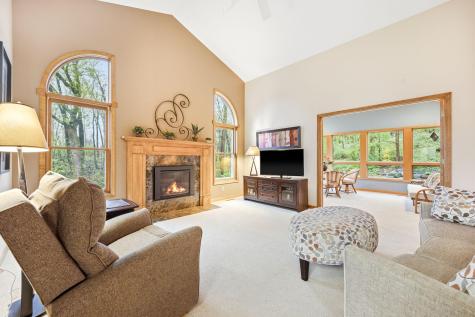 1360 Parkview Drive Chaska MN 55318