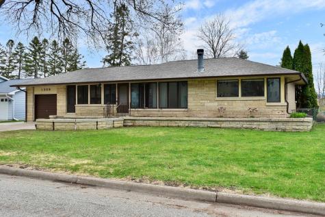 1308 Parkview Avenue Winona MN 55987