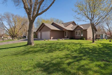 8922 Quinwood Lane N Maple Grove MN 55369
