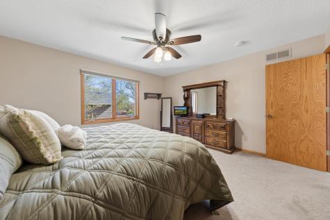8922 Quinwood Lane N Maple Grove MN 55369